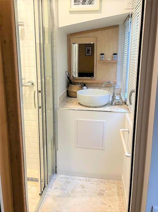 - Pigalle/abbesses Id 351 Apartment Paris