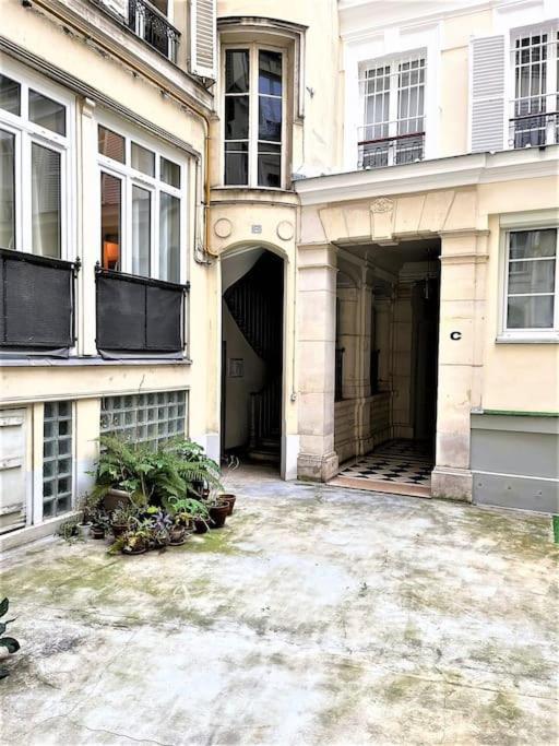 Appartement - Pigalle/abbesses Id 351 Parijs
