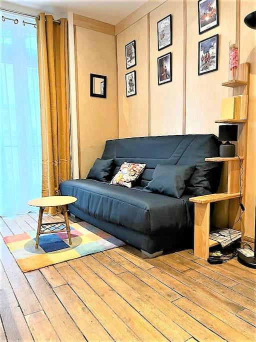 - Pigalle/abbesses Id 351 Appartement
